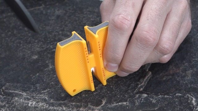 Amazon.com: Smith's CCKS 2-Step Knife Sharpener - Yellow - 2-Step